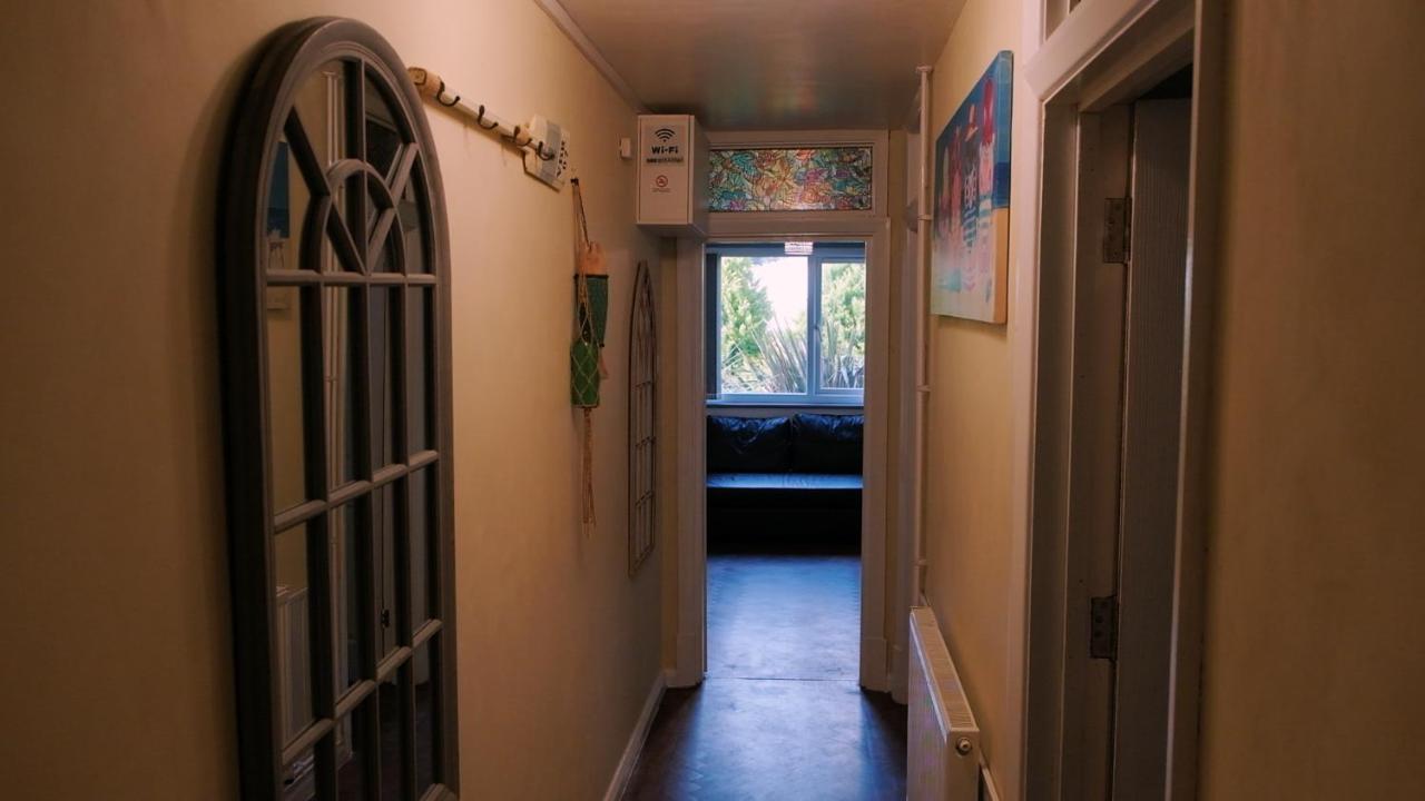 Commanders Cabin 'As Seen In Beyond Paradise' Looe Exterior foto
